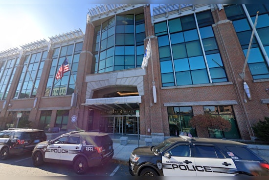 Cambridge Cops Cue Citizens on Curbing Christmas Package Pilferers