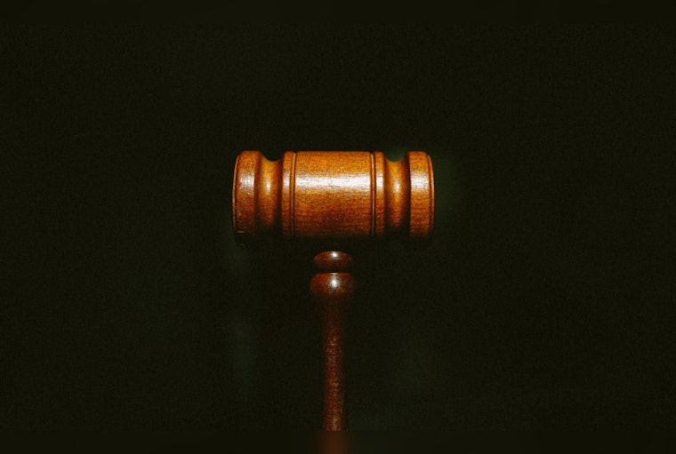 Catalina Island Business Owners Charged with Wage Theft and Fraud in Los Angeles, Over $500,000 in Unpaid Overtime Wages