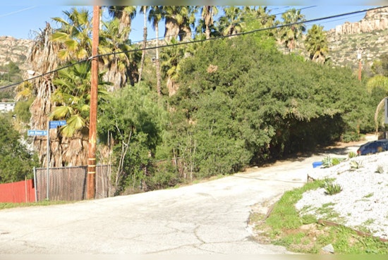 Chatsworth Blaze Doused: LAFD and VCFD Collaborate to Subdue LA House Fire