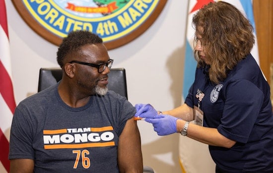 Chicago Mayor Johnson Gets Vaccinated, Urges Double Defense Against COVID-19 and Flu Season