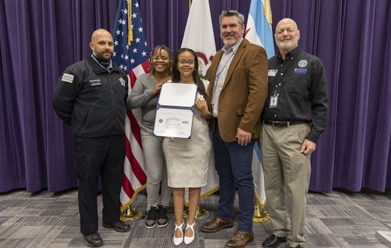 Chicago Police Officer Honored with Patriot Award for Supporting Military Members