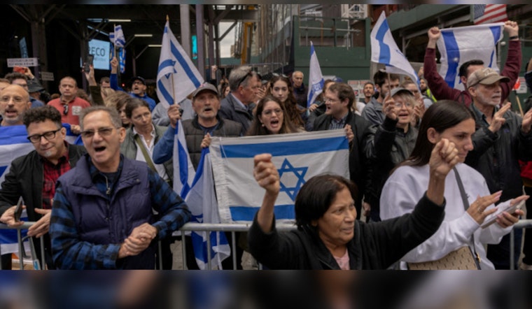 Chicago Protesters Demand Israel-Hamas Ceasefire as Thousands March for Israel in Washington, D.C.
