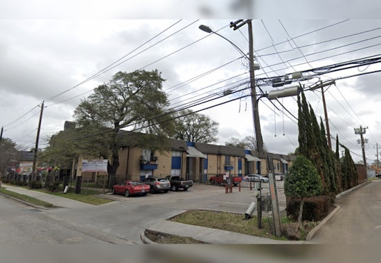 Early Morning Horror, Man Shot Dead in Houston Parking Lot, Killer on the Loose