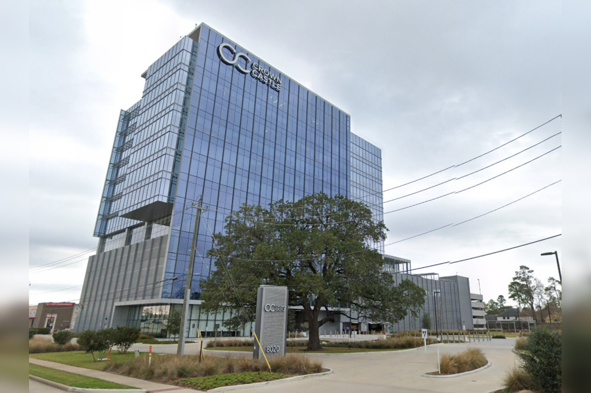 Elliott's 2B Siege Positions to Topple Crown Castle's Reign in