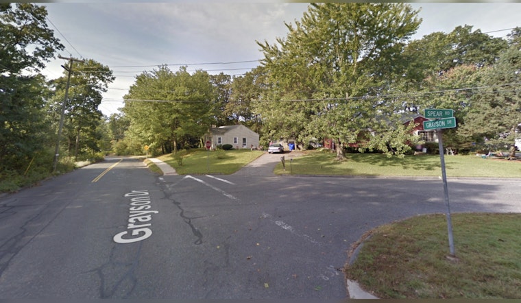 Crash on Grayson Drive in Springfield Kills Passenger, Injures Driver