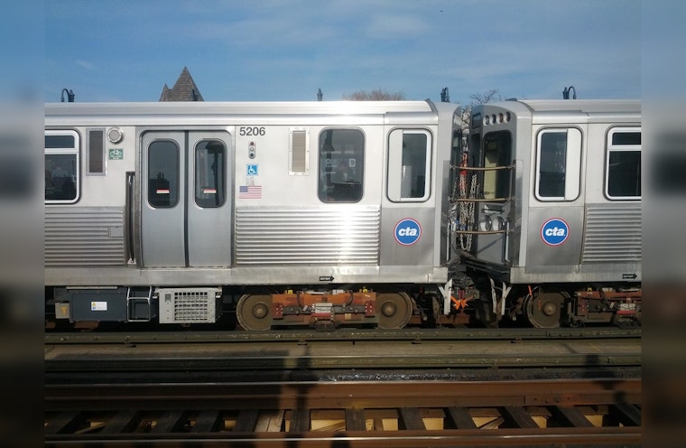 Fire Ablaze on Chicago L Train: Service Disruptions, Conductor Extinguishes Flames
