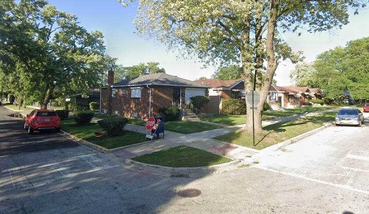 Gunmen Attack Chicago Family Home, Injuring 10-Year-Old Boy