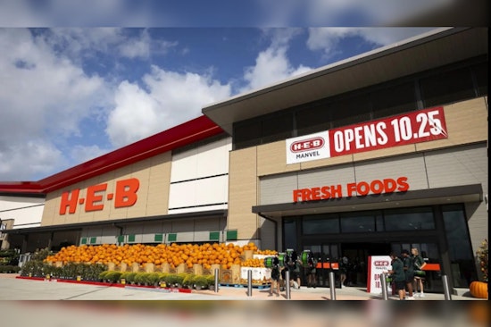 H-E-B Spreads Holiday Cheer with 20K Meal Giveaway at Houston's NRG Stadium