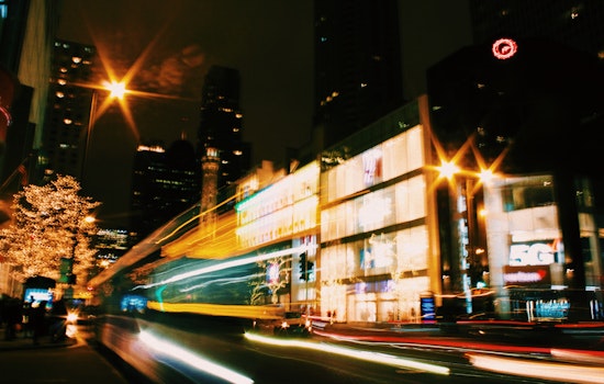Chicago's Magnificent Mile Lights Festival Kicks Off Holiday Season with Performances, Parade, and Fireworks