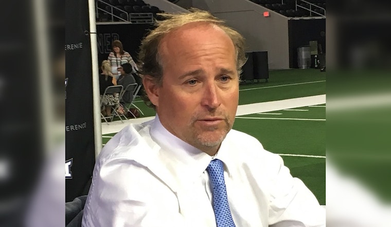 Holgorsen Handed His Hat as the Houston Cougars Claw Out After a Five-Year Fumble