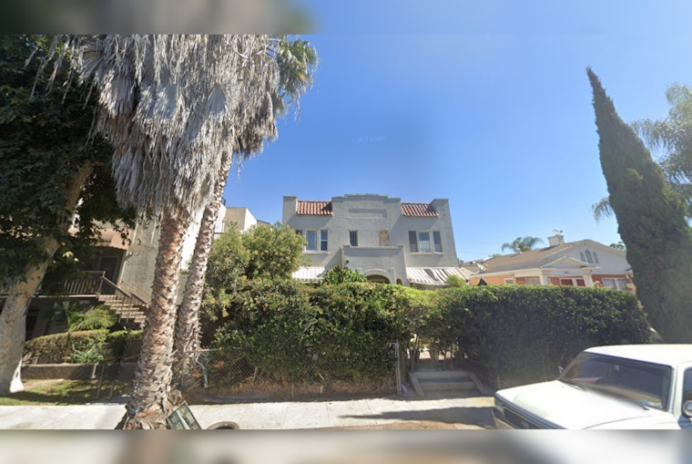 Hollywood Duplex Fire Controlled in 19 Minutes by LAFD's Swift Response