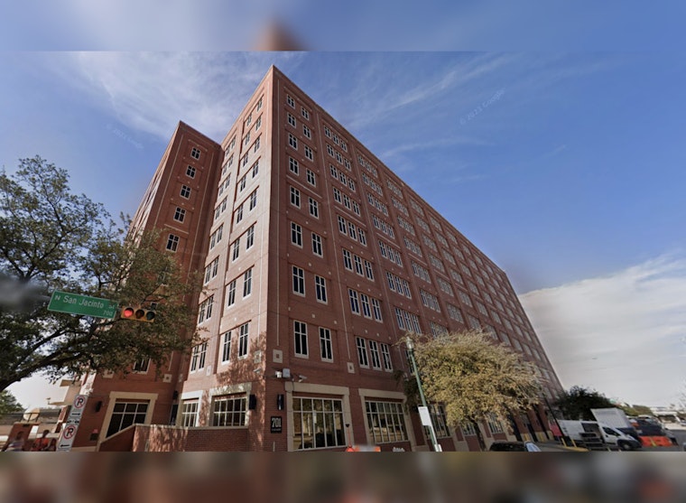 Houston Horror, Detention Officer Accused of Dealing Drugs Behind Bars