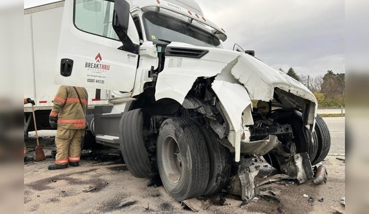 I-55 North near Springfield Unblocked After Truck Tango Turns Traffic Territorial