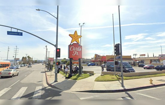 LAFD Swiftly Extinguishes Dumpster Blaze at Chatsworth Strip Mall, Averting Facility Damage