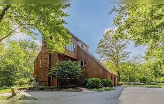 Lancaster Home Seamlessly Blends Design and Sustainability for $679,900, Embracing Eco-Friendly Features