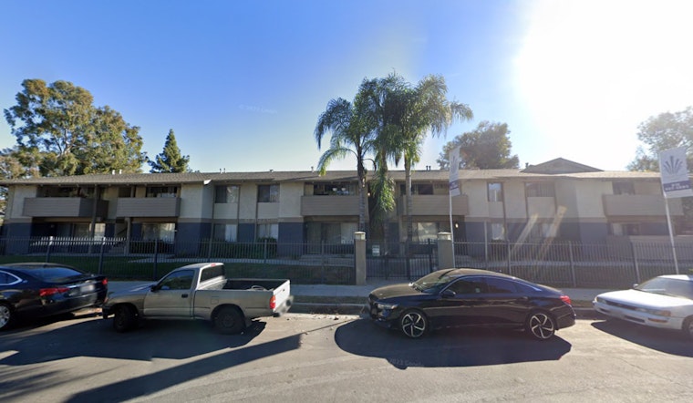 Los Angeles Firefighters Quench Canoga Park Apartment Blaze in 21 Minutes