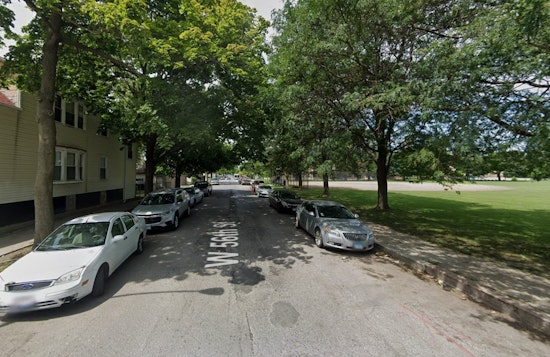 Man Injured in Chicago's Gage Park Robbery Attempt, Suspect Still at Large