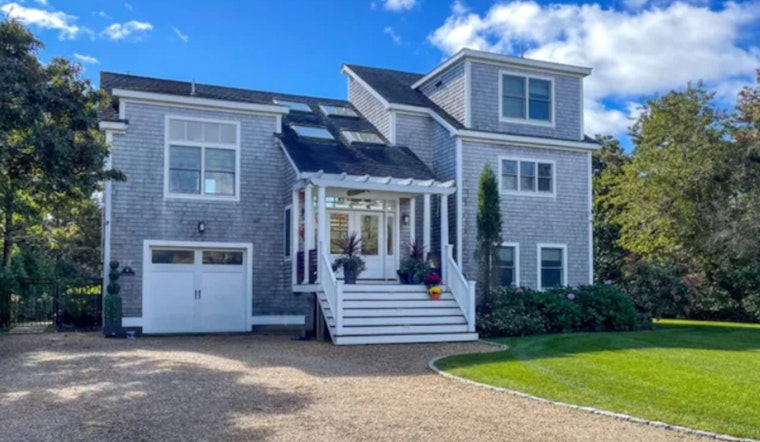 Martha's Vineyard Marvel, $4.6M South Beach Gem Beckons the Elite with Poolside Pizzazz and Luxe Living!