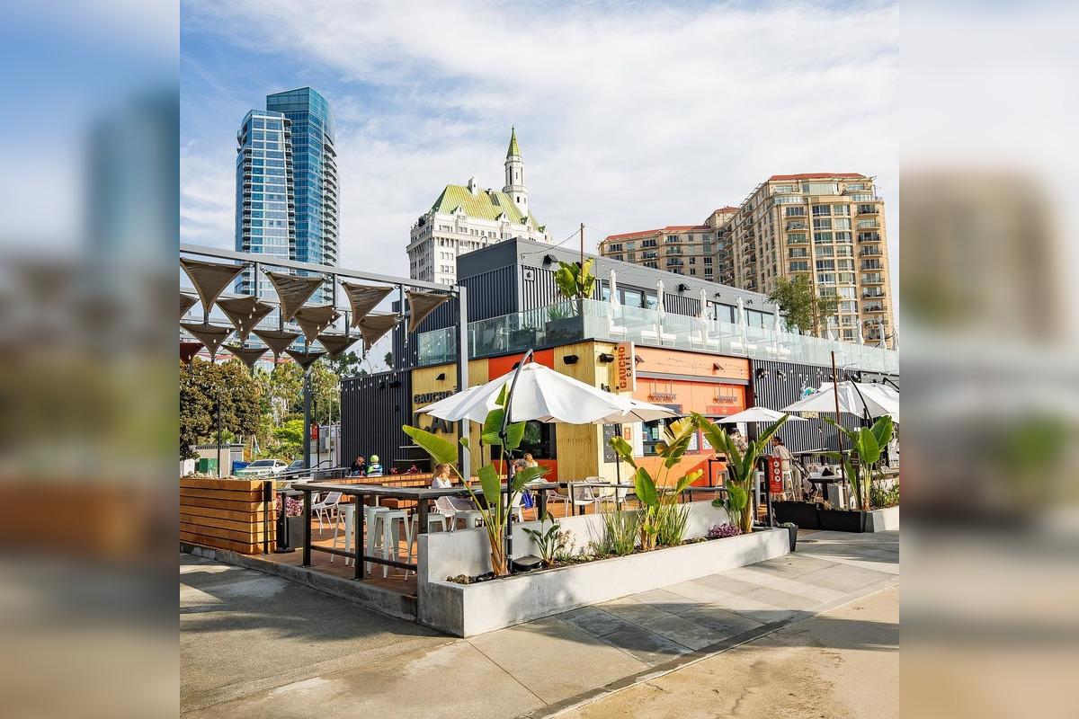 New Alamitos Beach Concession Stand Boosts Anticipation in Long Beach