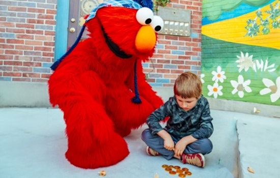 Sesame Place San Diego spins into the Holidays with Merry Mashup