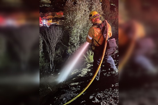 Simi Valley Brush Fire Threatens Homes, Prompt VCFD Response Prevents Disaster