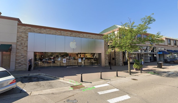 Smash-and-Grab Thieves Target Naperville Apple Store