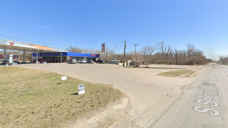 South Dallas Shooting Leaves Two Dead, One Critically Wounded While Gunman on the Loose