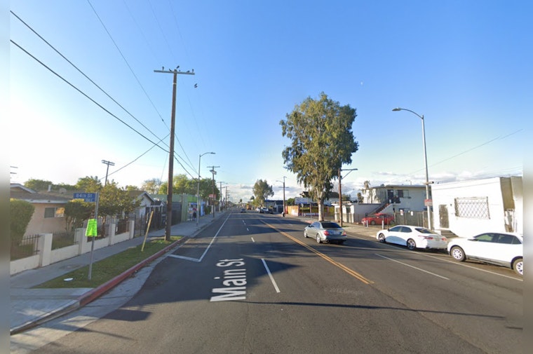 Man Slain in Late-Night Liquor Store Dustup in South Los Angeles, LAPD Hunts Hoodie-Clad Suspect