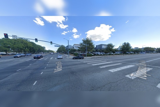 Suspect Slams Pedestrian, Wrecks Havoc in Frenzied Getaway Bid in Woodland Hills