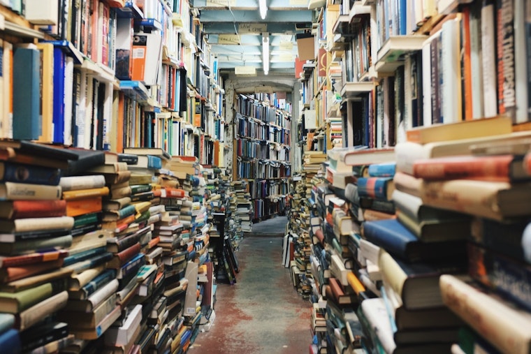 Textbook Turmoil in Texas, State Board Challenges Climate Change, Evolution Content in Schools