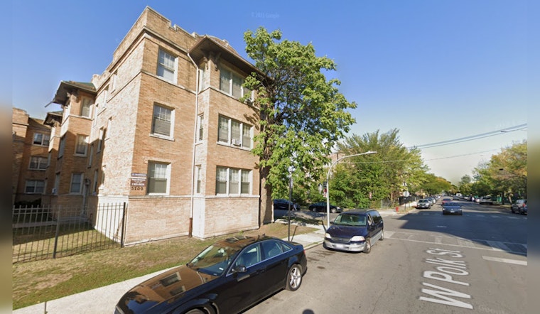 Thieves Shoot Two in Separate West Side Robberies in Chicago