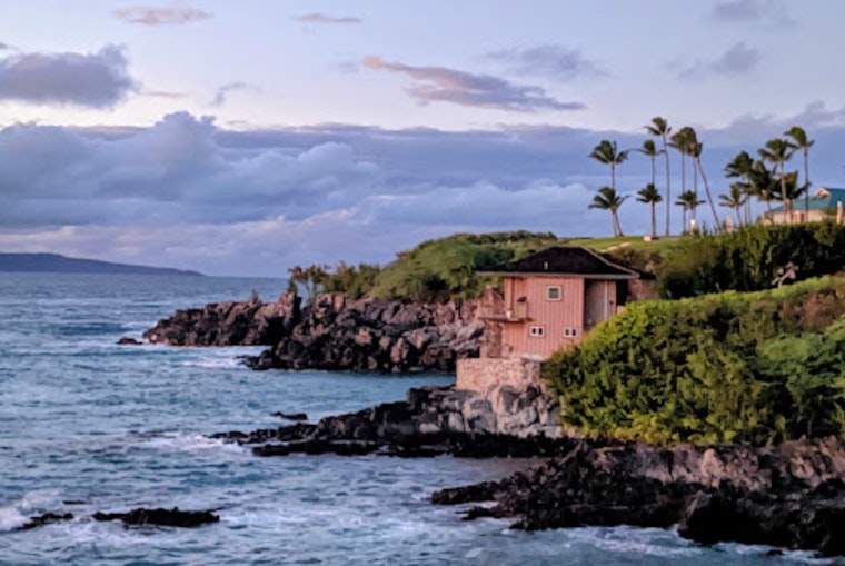 Tragic Thanksgiving, Search for California Cliff-Diver in Hawaii's Savage Seas Suspended
