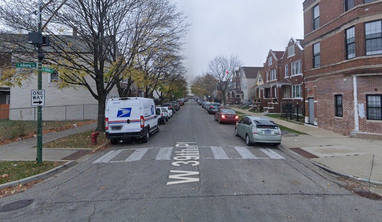 Triple Shooting Shakes West 39th Place in Chicago