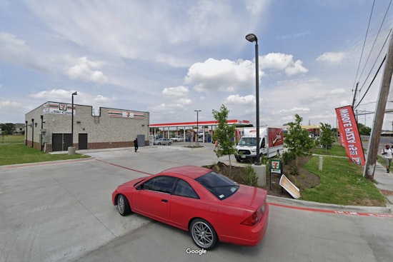 Innocent Man Stabbed by Group Outside Dallas 7-Eleven Over Alleged Bump in Unprovoked Attack