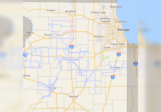 Winter Whips Through Windy City, Chicago Dons Not-So-Downy Coat of Snow as Illinois Braces for Icy Travels