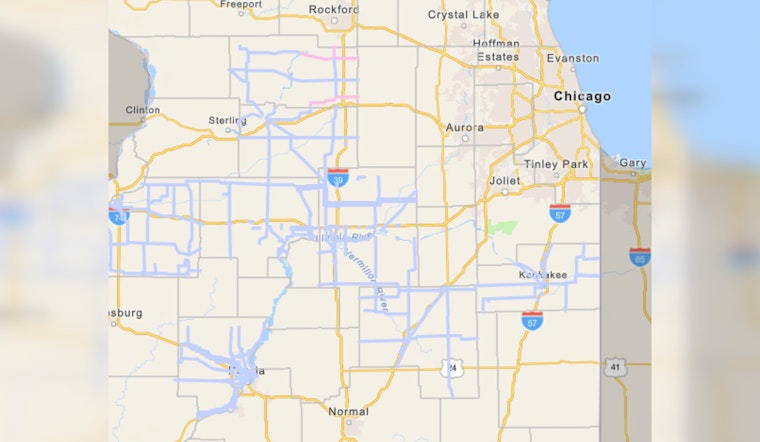 Winter Whips Through Windy City, Chicago Dons Not-So-Downy Coat of Snow as Illinois Braces for Icy Travels