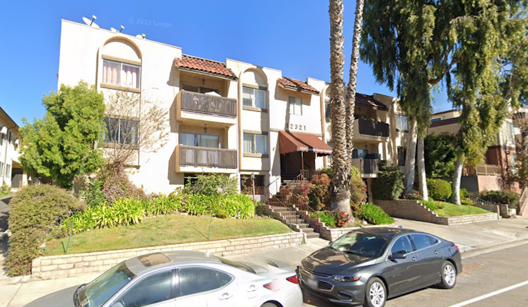 1 Evaluated for Smoke Inhalation in Valley Village Apartment Blaze
