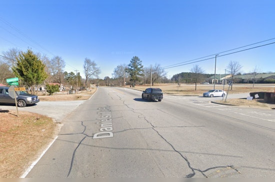 78-Year-Old Man Fatally Struck by Vehicle While Crossing Road in Athens, Police Investigate