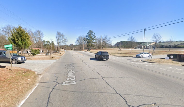 78-Year-Old Man Fatally Struck by Vehicle While Crossing Road in Athens, Police Investigate