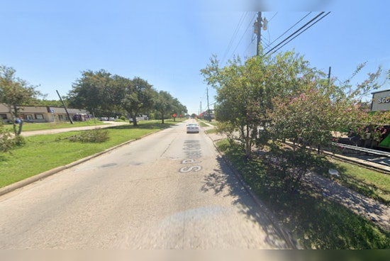 82-Year-Old Man Perishes in Solo-Vehicle Crash on Houston's South Post Oak Road