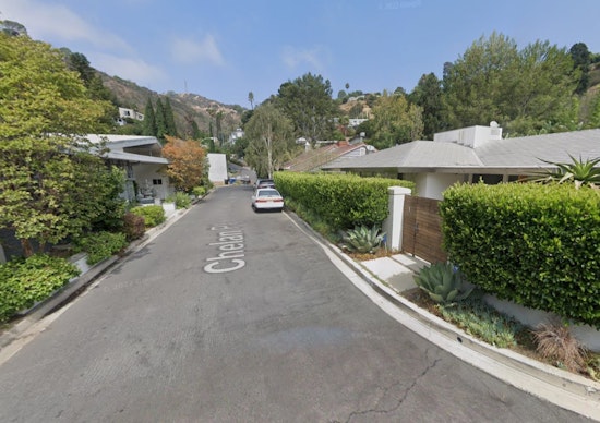 Altercation in Hollywood Hills Leads to Homeowner Shooting Intrusive Neighbor, Suspect Detained