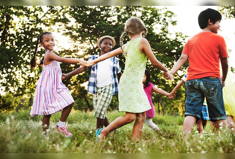Amid Alleged Mismanagement, Houston's We R Champions Foster Agency Faces Shutdown as Texas Foster Care Crisis Worsens