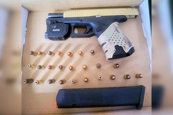Armed Retail Theft Suspect on Chicago's State Street Faces Felony Weapon Charge