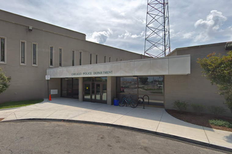 Armed Robberies in 2nd District Target Xbox Buyers on South Federal Street