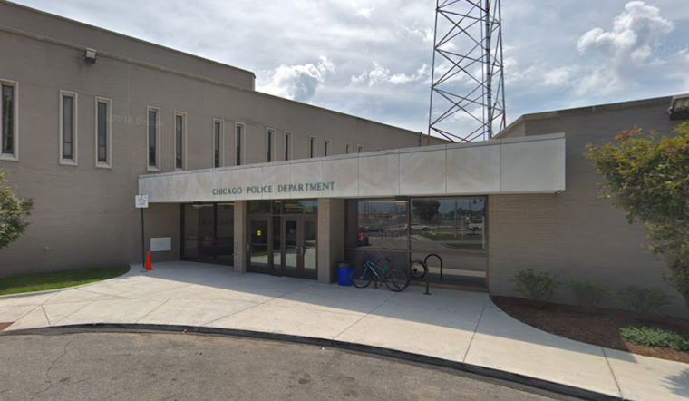 Armed Robberies in 2nd District Target Xbox Buyers on South Federal Street