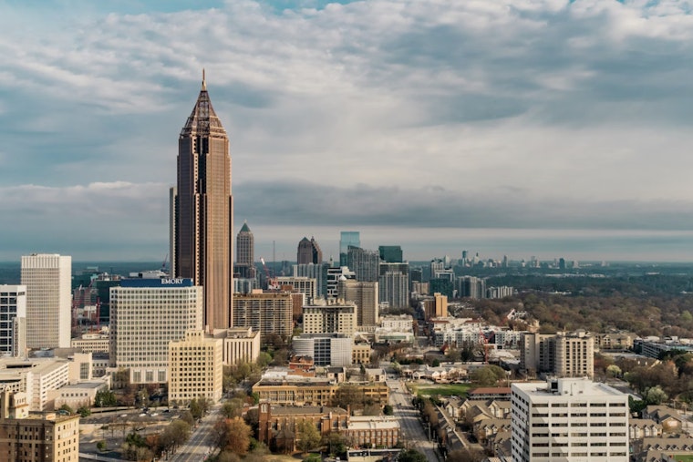 Atlanta New Year's Forecast, Sunny Start Followed by Chilly Winds and Possible Showers
