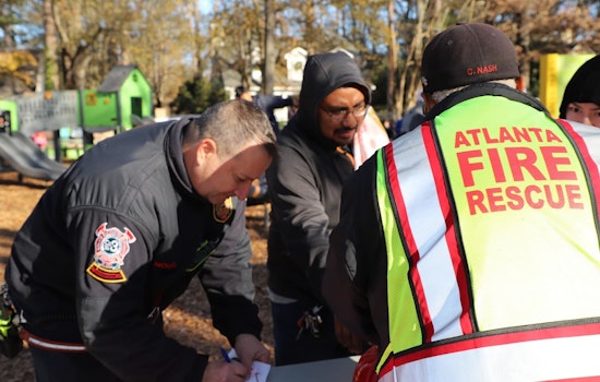 Atlanta's Buckhead Volunteers Deliver Festive Feasts to First Responders Working Christmas Day