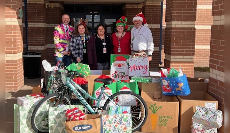 Austin Airport and Whiting-Turner Employees Bring Holiday Cheer to 14 Local Families in Need