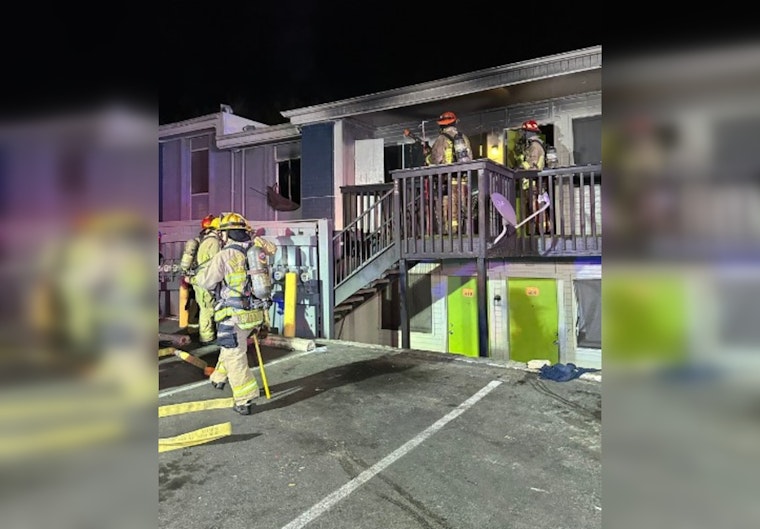 Austin Firefighter Injured Battling Blaze at Solaris Apartments in Early Morning Response