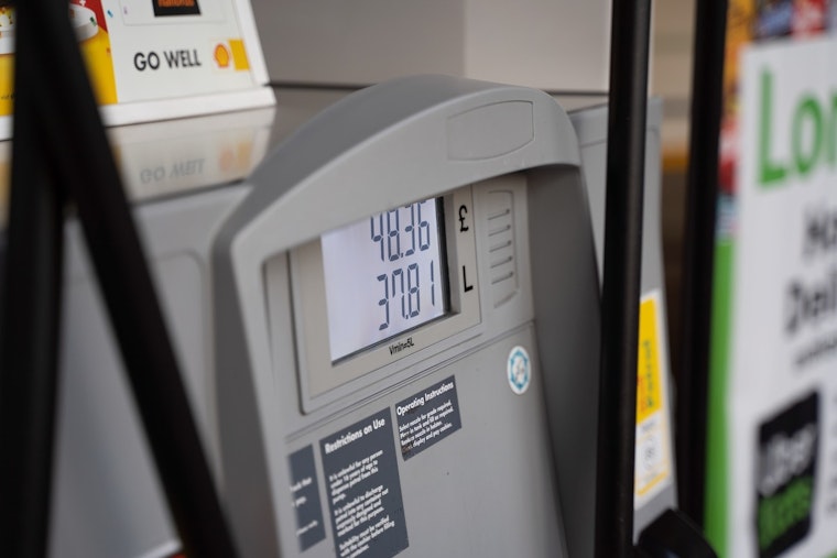 Austin Gas Prices Inch Up This Holiday Season, Still Below National Average